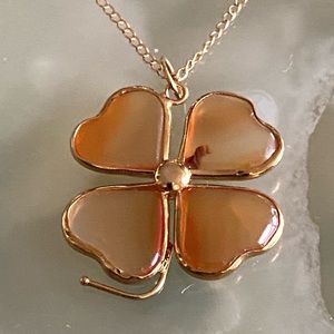BUTTERSCOTCH COLOURED GLASS SHAMROCK ☘️ NECKLACE